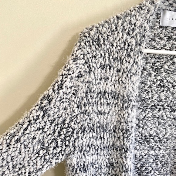 Lush White Gray Long Duster Cardigan Sz S - Picture 4 of 7